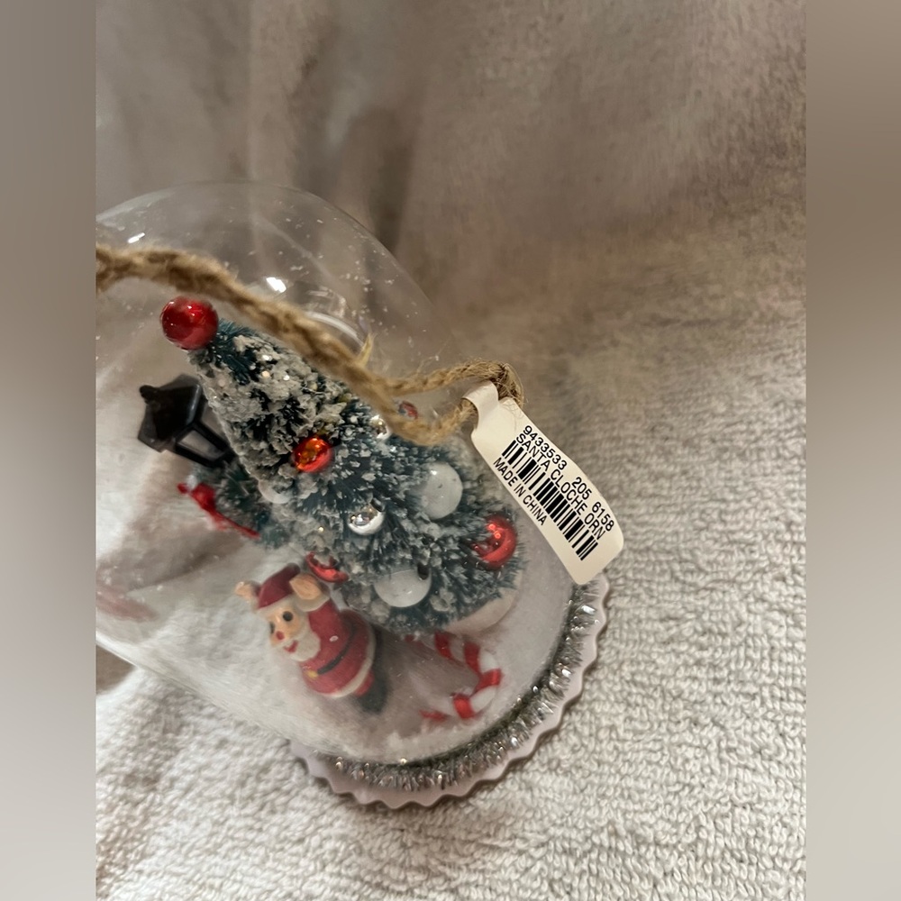 Pottery Barn ornament - Picture 2 of 4